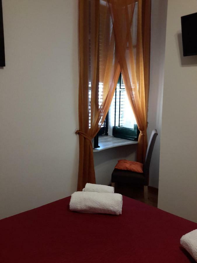 サレルノ Le Stanze Di Penelope Bed & Breakfast エクステリア 写真